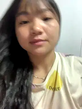 Emlyly-18 online show from September 21, 5:51 pm