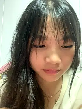 Emlyly-18 online show from September 25, 3:40 pm