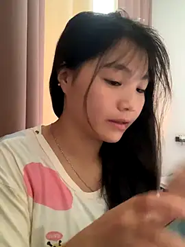 Emlyly-18 online show from September 21, 5:45 am