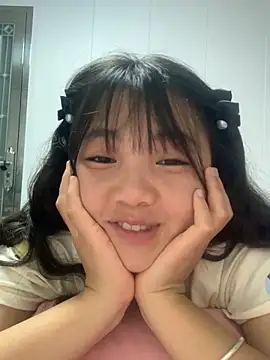 Emlyly-18 online show from September 26, 2:13 pm