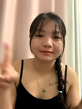 Emlyly-18 online show from September 9, 2:10 am