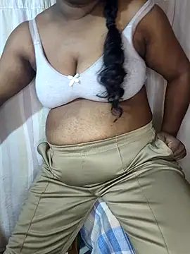 Snapshot of Angel_6531 chatting on April 9, 6:47 pm Angel 6531 online show from April 9, 6:47 pm
