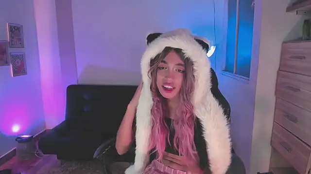 Nikkita Dragon online show from November 28, 2:23 am