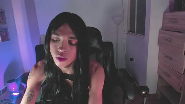 Nikkita Dragon online show from November 19, 2:11 am