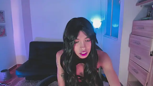 Nikkita Dragon online show from November 11, 2:28 am