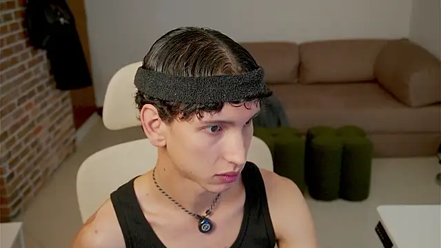 Snapshot of boream chatting on February 24, 3:02 pm boream online show from February 24, 3:02 pm