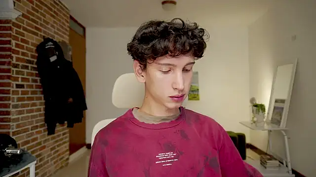 Snapshot of boream chatting on December 16, 11:14 am boream online show from December 16, 11:14 am