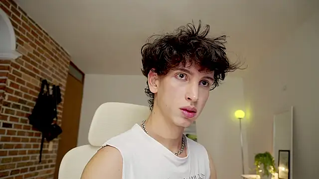 Snapshot of boream chatting on October 23, 11:20 am boream online show from October 23, 11:20 am