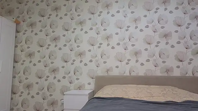 Snapshot of Annabel_theMoon chatting on December 4, 3:49 am Annabel theMoon online show from December 4, 3:49 am