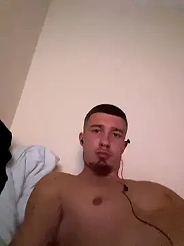 Snapshot of Johnclips2 chatting on September 11, 2:33 am Johnclips2 online show from September 11, 2:33 am