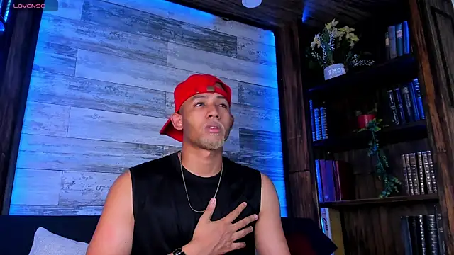 B Wild online show from June 2, 3:17 am