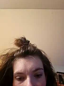 Blossom94 online show from November 18, 5:05 pm