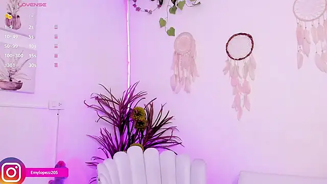 Emylopezz online show from November 16, 11:08 pm