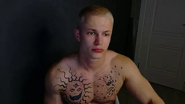 Snapshot of James__Noah chatting on October 9, 7:47 pm James Noah online show from October 9, 7:47 pm