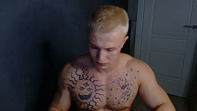 Snapshot of James__Noah chatting on October 10, 7:47 pm James Noah online show from October 10, 7:47 pm