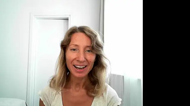 Snapshot of Paevoa chatting on September 29, 8:10 am Paevoa online show from September 29, 8:10 am