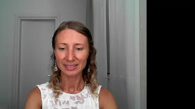 Snapshot of Paevoa chatting on September 30, 9:04 am Paevoa online show from September 30, 9:04 am