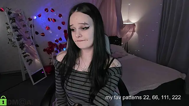 Cassies-Sandyy online show from April 12, 8:12 pm