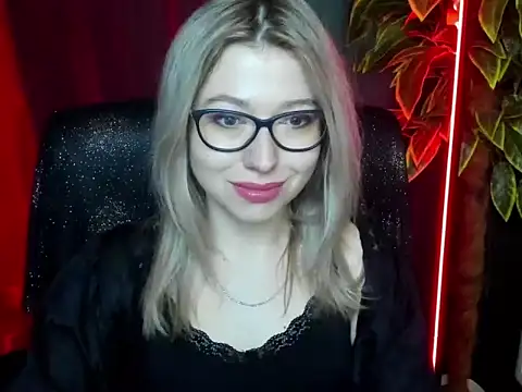 loveHeidi online show from March 9, 5:33 am