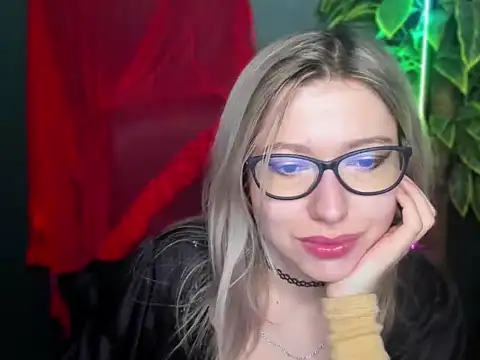 loveHeidi online show from March 24, 5:29 am