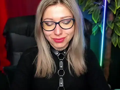 loveHeidi online show from March 17, 6:38 am