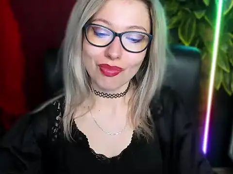 loveHeidi online show from April 15, 4:51 am