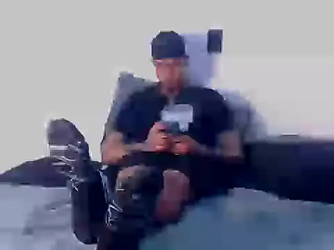 MASTER PIG FARMER online show from September 19, 5:55 am