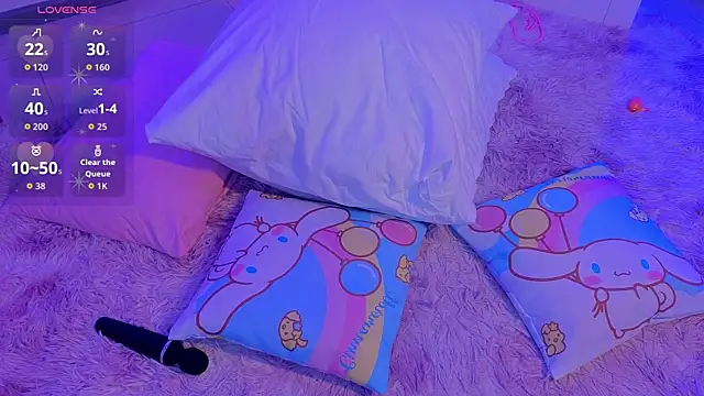 LumMina online show from April 11, 7:45 am