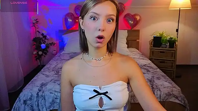 LumMina online show from February 11, 10:37 am