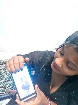 Rashmi Pathak online show from November 9, 3:27 pm