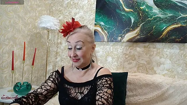  Sara  Smith  online show from October 21, 7:08 am