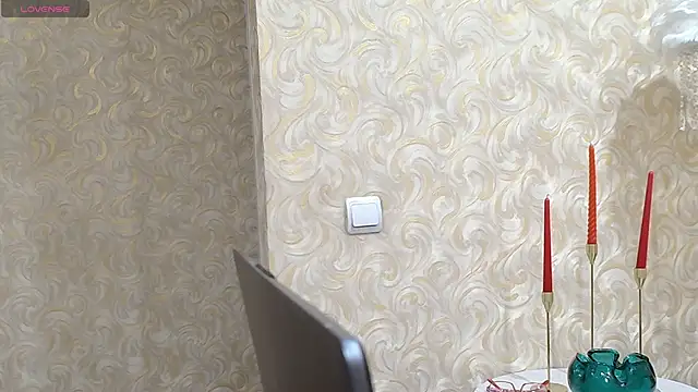  Sara  Smith  online show from November 7, 12:31 pm