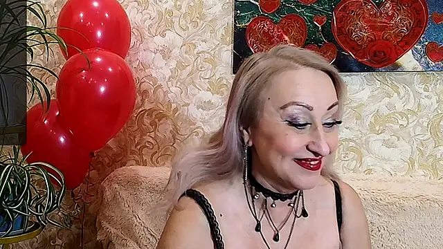  Sara  Smith  online show from February 12, 10:04 am