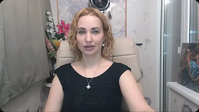 KatrinAlluring online show from November 14, 4:27 am