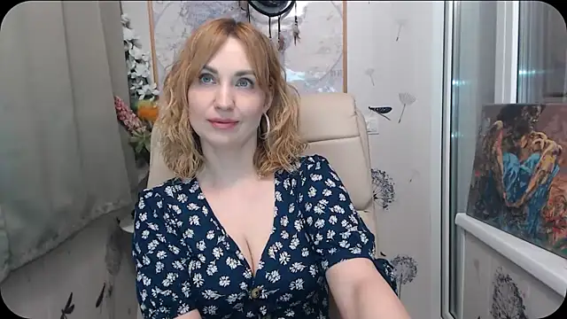 KatrinAlluring online show from March 27, 5:05 am