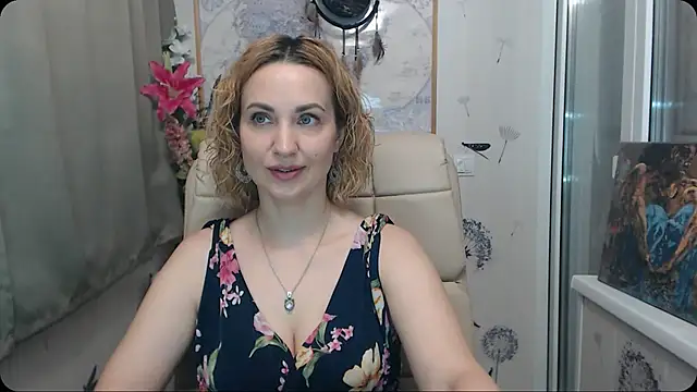 KatrinAlluring online show from October 27, 4:57 am