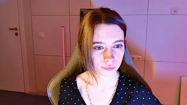 Yoka paradoXXX online show from March 5, 9:17 am