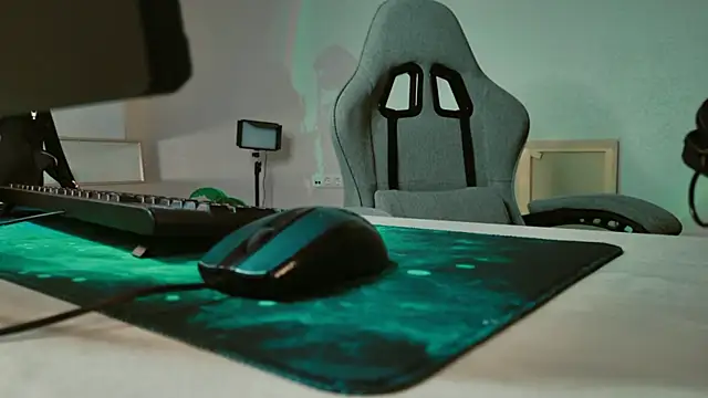 Snapshot of Yoka_paradoXXX chatting on October 23, 5:06 am Yoka paradoXXX online show from October 23, 5:06 am