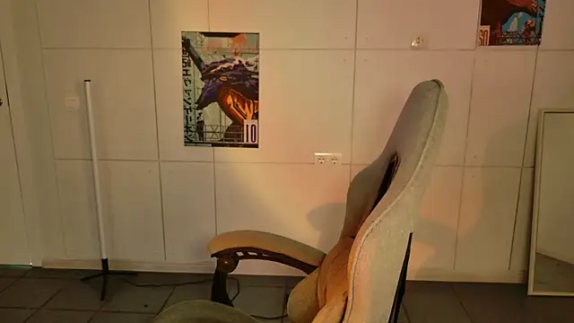 Yoka paradoXXX online show from January 15, 1:14 pm