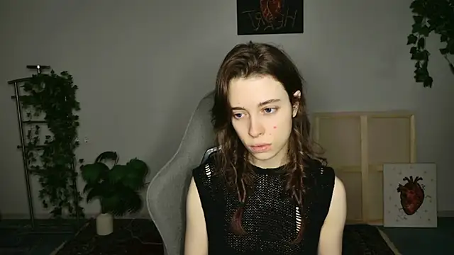 Snapshot of Yoka_paradoXXX chatting on November 5, 5:10 am Yoka paradoXXX online show from November 5, 5:10 am