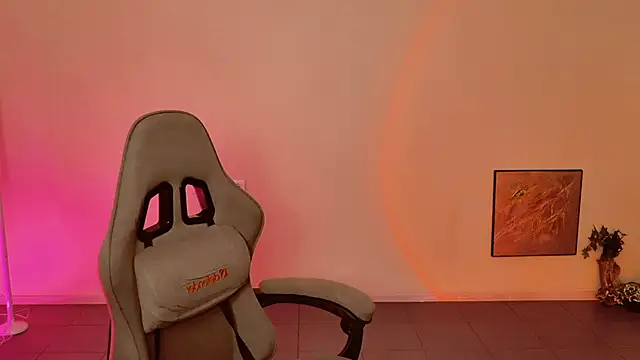 Yoka paradoXXX online show from January 14, 9:13 am