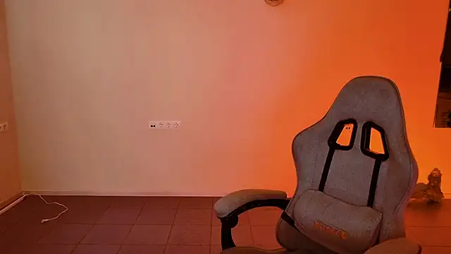 Yoka paradoXXX online show from February 26, 9:09 am