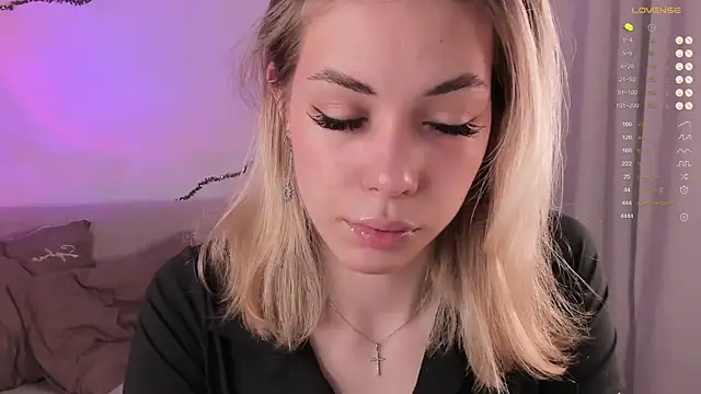 Leila Vanilla online show from May 30, 5:58 am