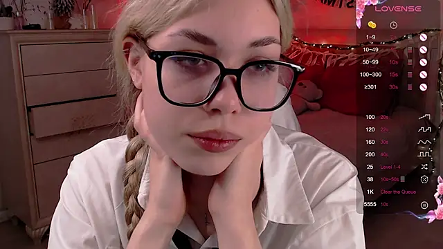 Leila Vanilla online show from January 14, 3:43 am