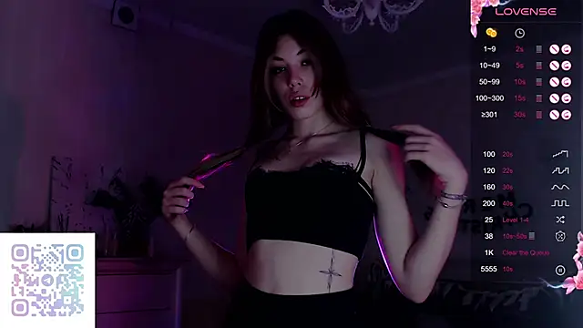 Leila Vanilla online show from December 19, 1:42 am