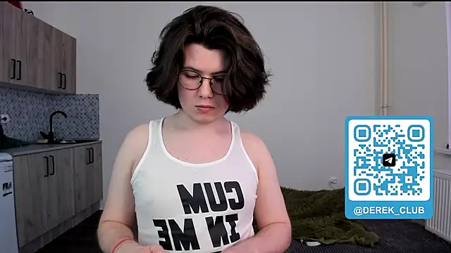 Derek Shameless online show from March 25, 4:28 pm