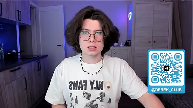 Derek Shameless online show from May 6, 8:35 pm