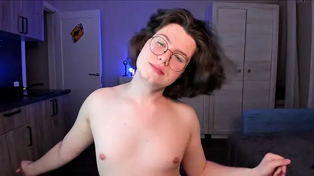 Derek Shameless online show from May 23, 9:14 pm