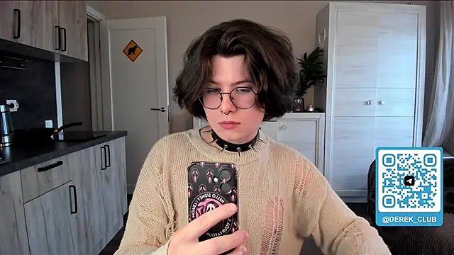 Derek Shameless online show from June 1, 5:23 pm