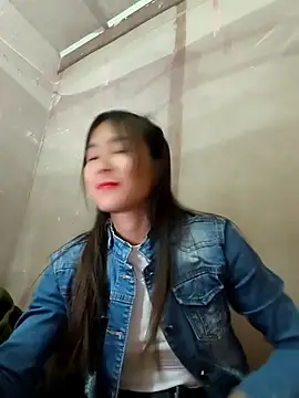 Yumyum kiw online show from November 19, 12:43 am